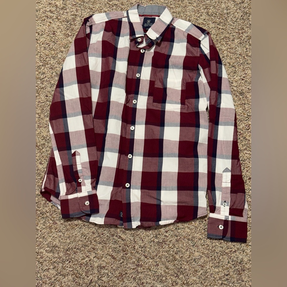 Boys size small Burgundy Plaid Shirt, top,‎ button down, casual, Bobois brand